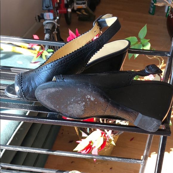 Shoes. - Picture 4 of 5